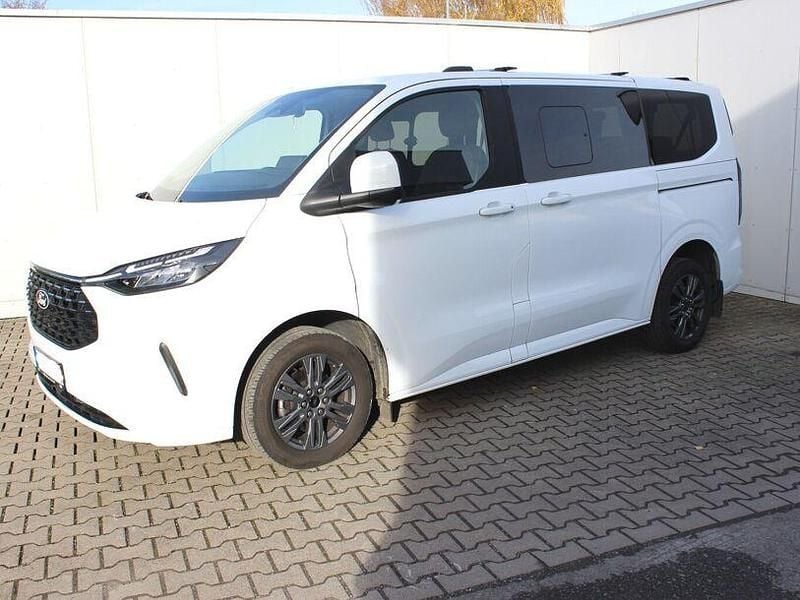 Gebraucht Ford Tourneo Custom Titanium 170 PS (125 kW) 2024 Weiss Van