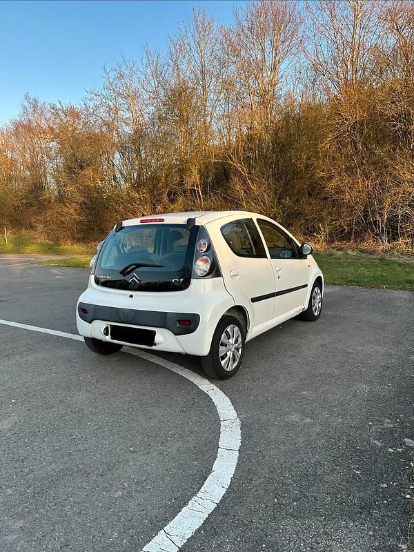 Gebraucht Citroën C1 68 PS (50 kW) 2009 Weiß Kleinwagen