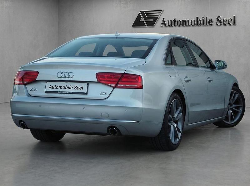 Second-hand Audi A8 250 CP (183 kW) 2012 Argintiu Berlinǎ