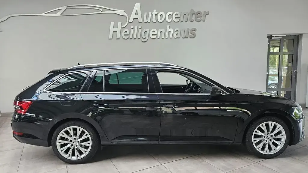 Gebraucht Skoda Superb Style 200 PS (147 kW) 2023 Schwarz Kombi