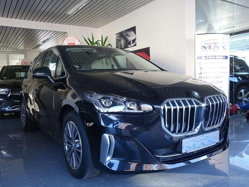 Schwarz Gebraucht 2022 BMW 218 Luxury Line SUV | 21.999 € (Etwas zu teuer) - Bild 1/4