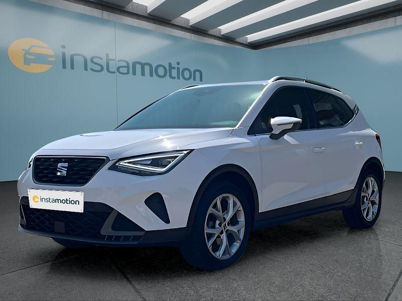 Weiß Gebraucht 2023 Seat Arona FR SUV | 20.699 € (Fairer Preis) - Bild 1/4