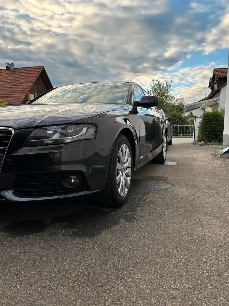 Gebraucht Audi A4 Comfort 210 PS (154 kW) 2011 Braun Limousine