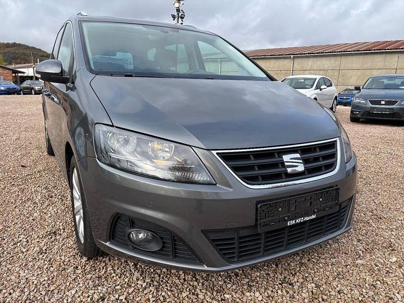 Grau Gebraucht 2018 Seat Alhambra Style Van / Kleinbus | 18.300 € (Superpreis) - Bild 1/4