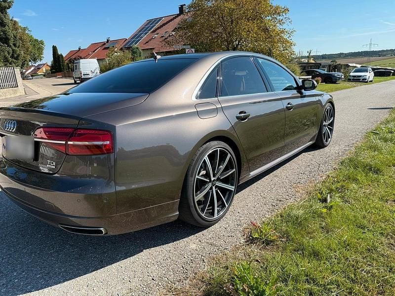 Used Audi A8 262 HP (192 kW) 2017 Brown Sedan