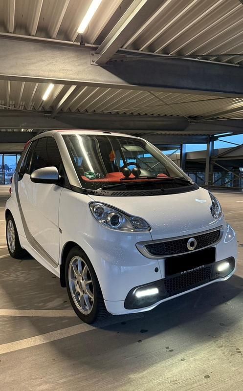 Gebraucht Smart ForTwo Cabrio Passion 75 PS (55 kW) 2014 Weiß Cabrio