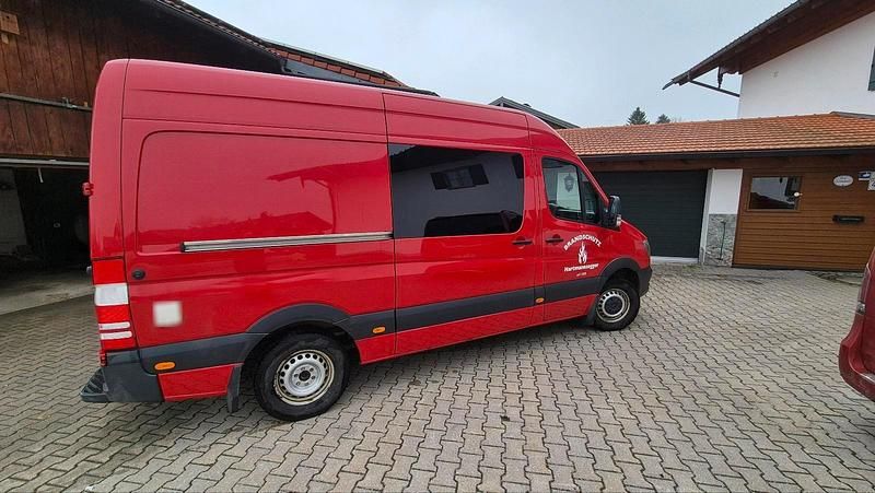 Second-hand Mercedes Sprinter 163 CP (119 kW) 2018 Roșu Van