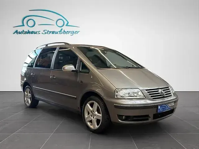 Gebraucht VW Sharan Trendline 140 PS (102 kW) 2008 Grau Van / Kleinbus