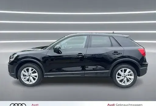 Gebraucht Audi Q2 Advanced 190 PS (139 kW) 2025 Mythosschwarz metallic SUV