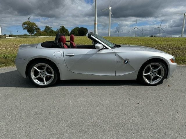 Silber Gebraucht 2003 BMW Z4 Sport Line Cabrio | 10.850 € (Fairer Preis) - Bild 1/4