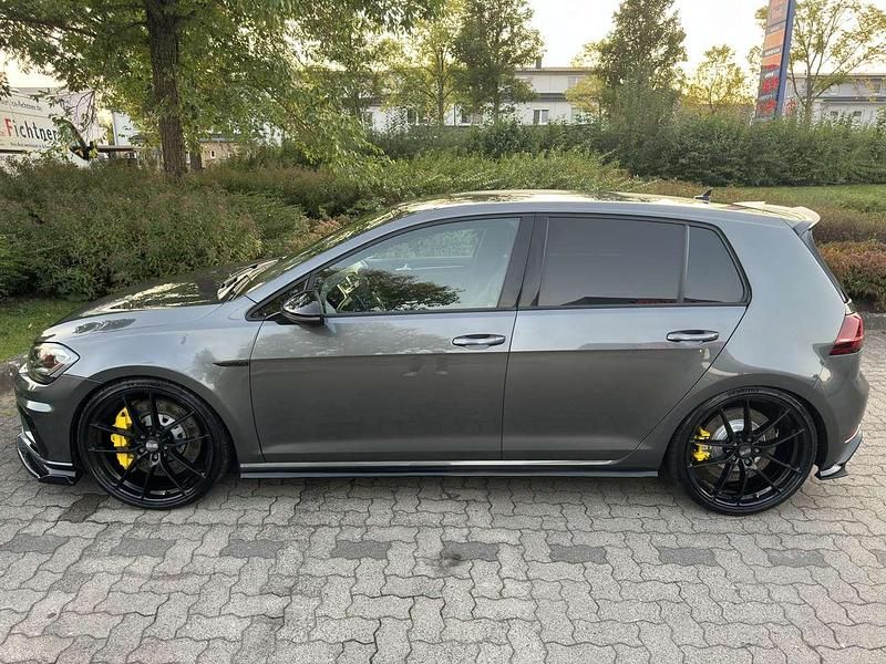 Gebraucht VW Golf VII R 445 PS (327 kW) 2018 Grau Limousine