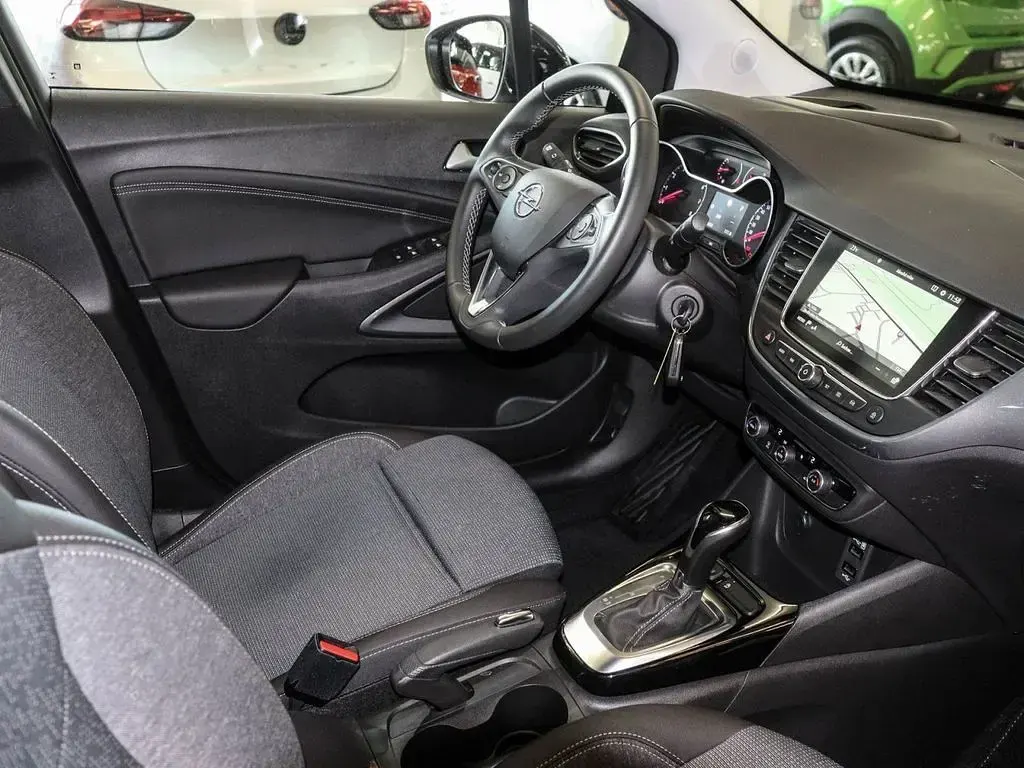 Gebraucht Opel Crossland Business 131 PS (96 kW) 2023 Arktis weiß (uni) SUV