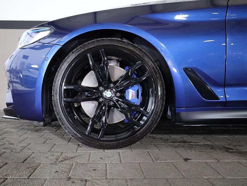Gebraucht BMW M550 Performance 530 PS (389 kW) 2020 Blau Limousine