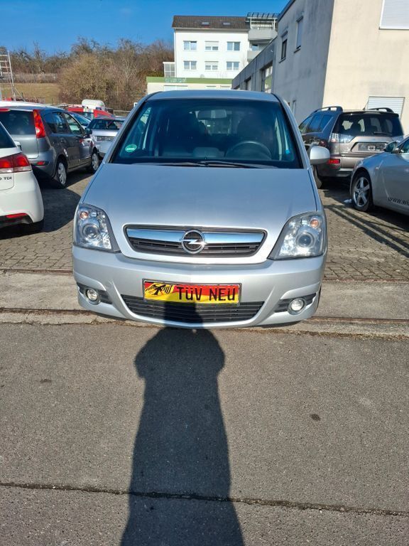 Silber Gebraucht 2009 Opel Meriva Innovation Van / Kleinbus | 2.200 € (Guter Preis) - Bild 1/4