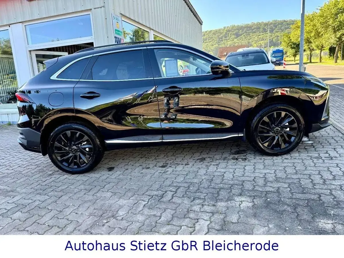 Neu DFSK Forthing 5 177 PS (130 kW) 2025 Schwarz SUV