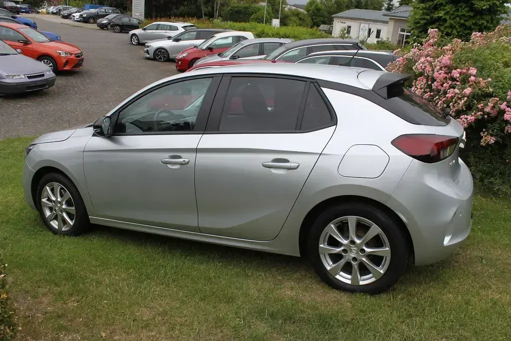 Gebraucht Opel Corsa Edition 101 PS (74 kW) 2022 Silber Kleinwagen