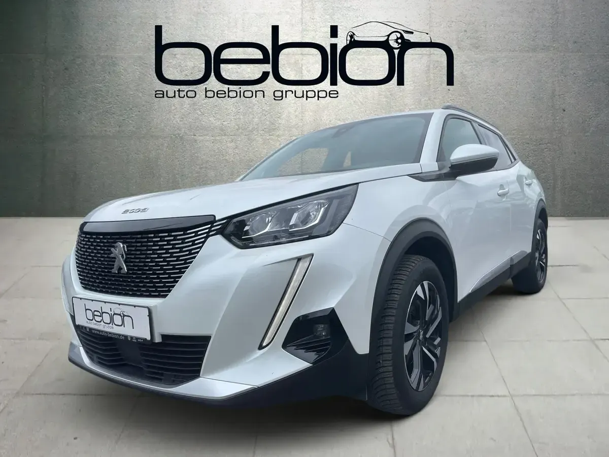 Gebraucht Peugeot 2008 Allure 131 PS (96 kW) 2021 SUV