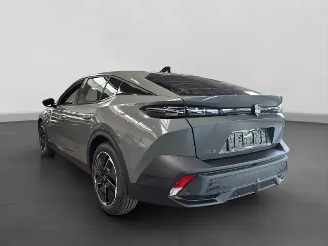 Neu Peugeot 408 GT 136 PS (100 kW) 2025 Grau SUV