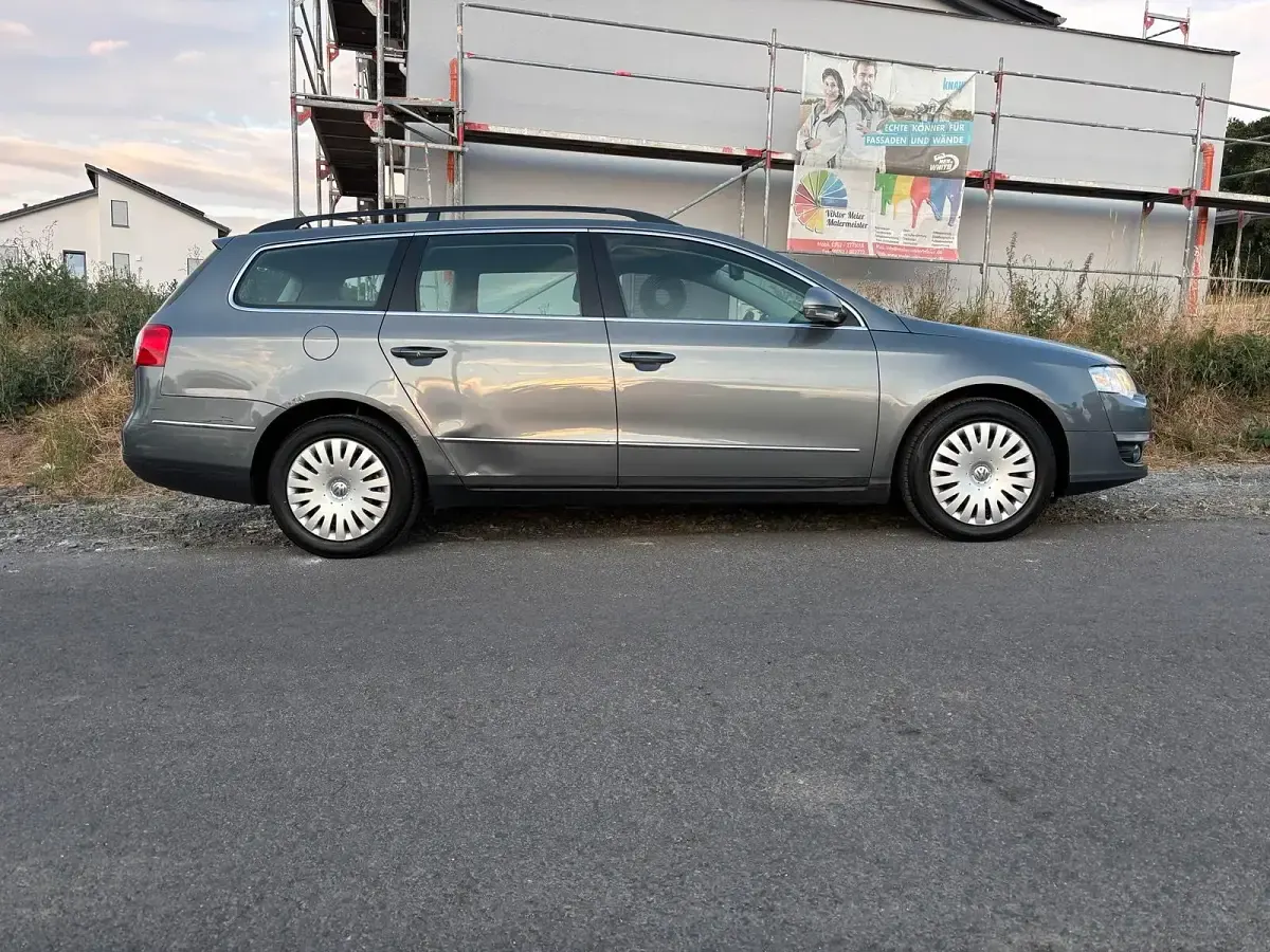Gebraucht VW Passat Trendline 140 PS (102 kW) 2007 Grau Kombi