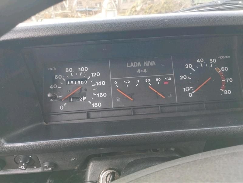 Gebraucht Lada niva 81 PS (59 kW) 2004 SUV