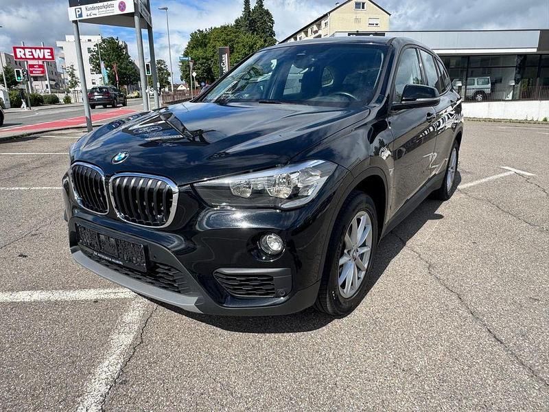 Schwarz Gebraucht 2019 BMW X1 SUV | 15.900 € (Guter Preis) - Bild 1/4