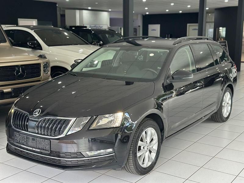 Schwarz Gebraucht 2020 Skoda Octavia Style Kombi | 13.490 € (Superpreis) - Bild 1/4