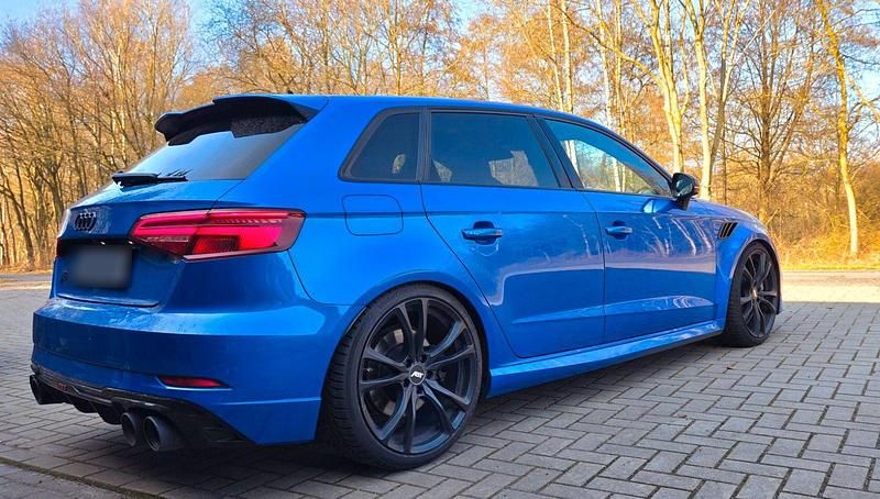 Gebraucht Audi RS3 Sport 470 PS (345 kW) 2019 Blau Limousine