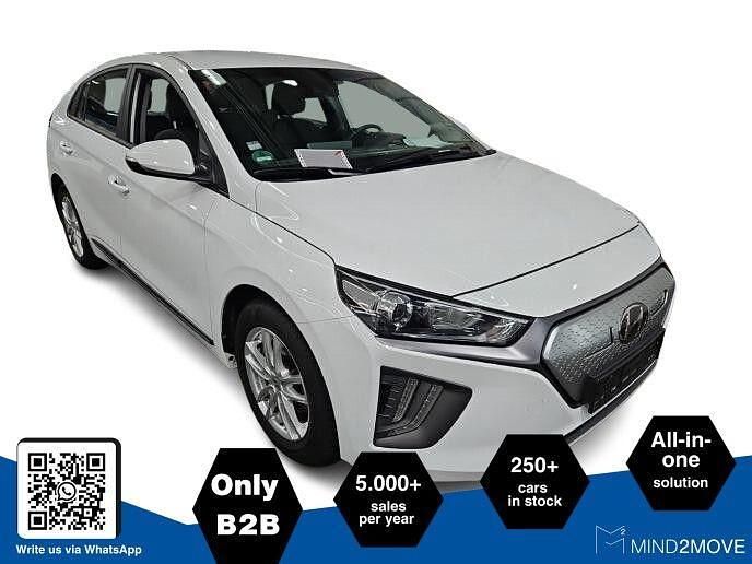 Weiß Gebraucht 2022 Hyundai Ioniq 6 Trend Limousine | 16.980 € (Superpreis) - Bild 1/3