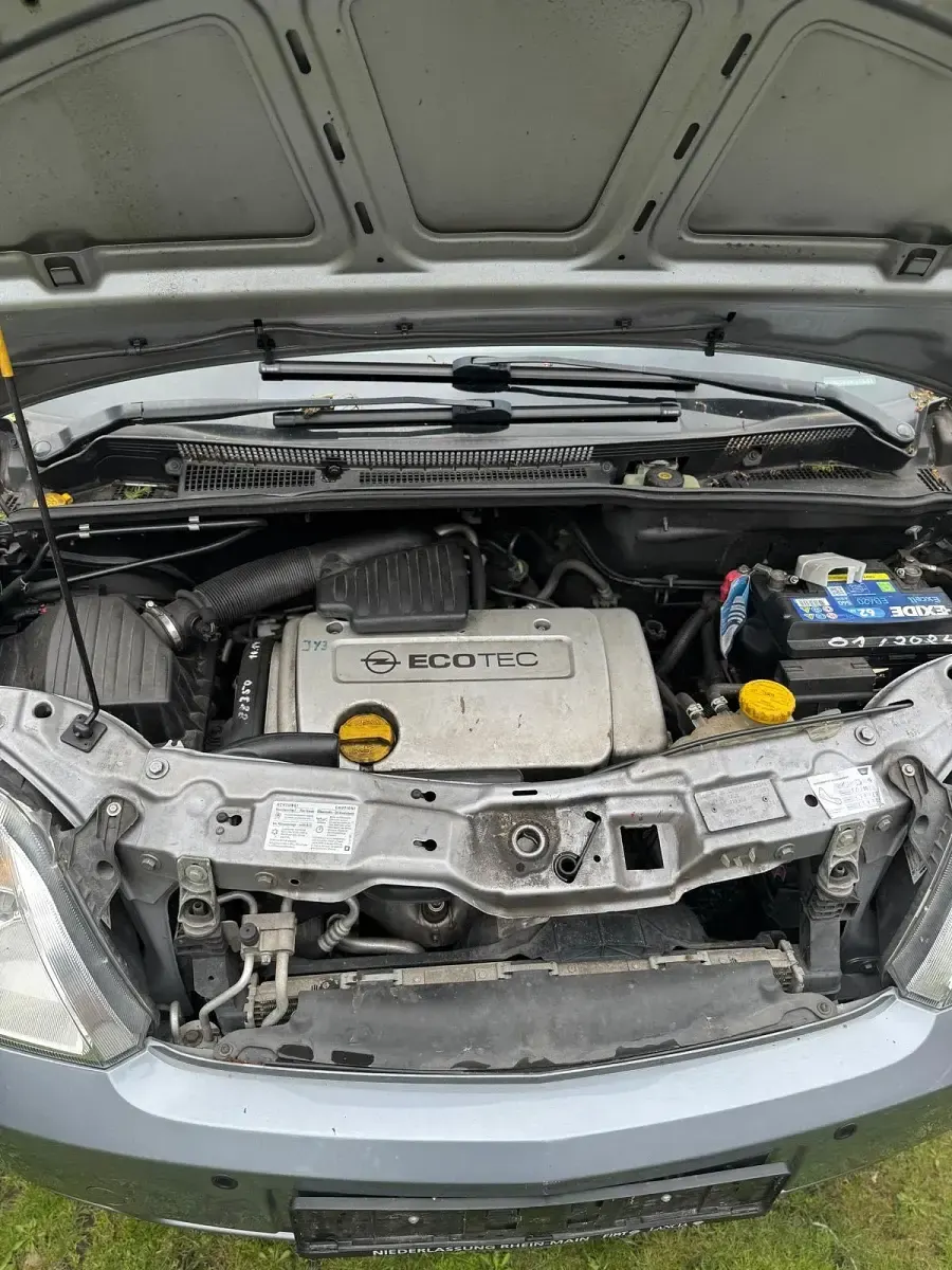 Używany Opel Meriva 101 KM (74 kW) 2003 Szary Minivan