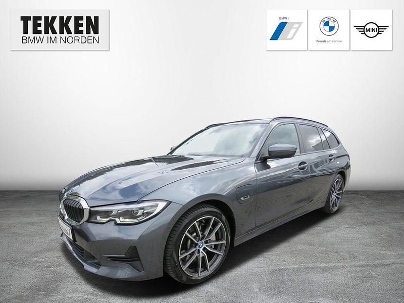 Grau Gebraucht 2022 BMW 330e Advantage Kombi | 28.890 € (Superpreis) - Bild 1/4