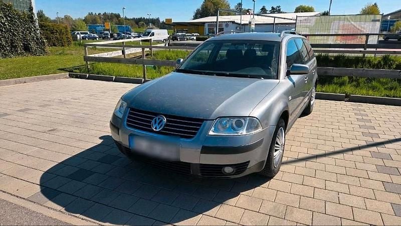 Usata VW Passat 131 CV (96 kW) 2003 Grigio Station wagon