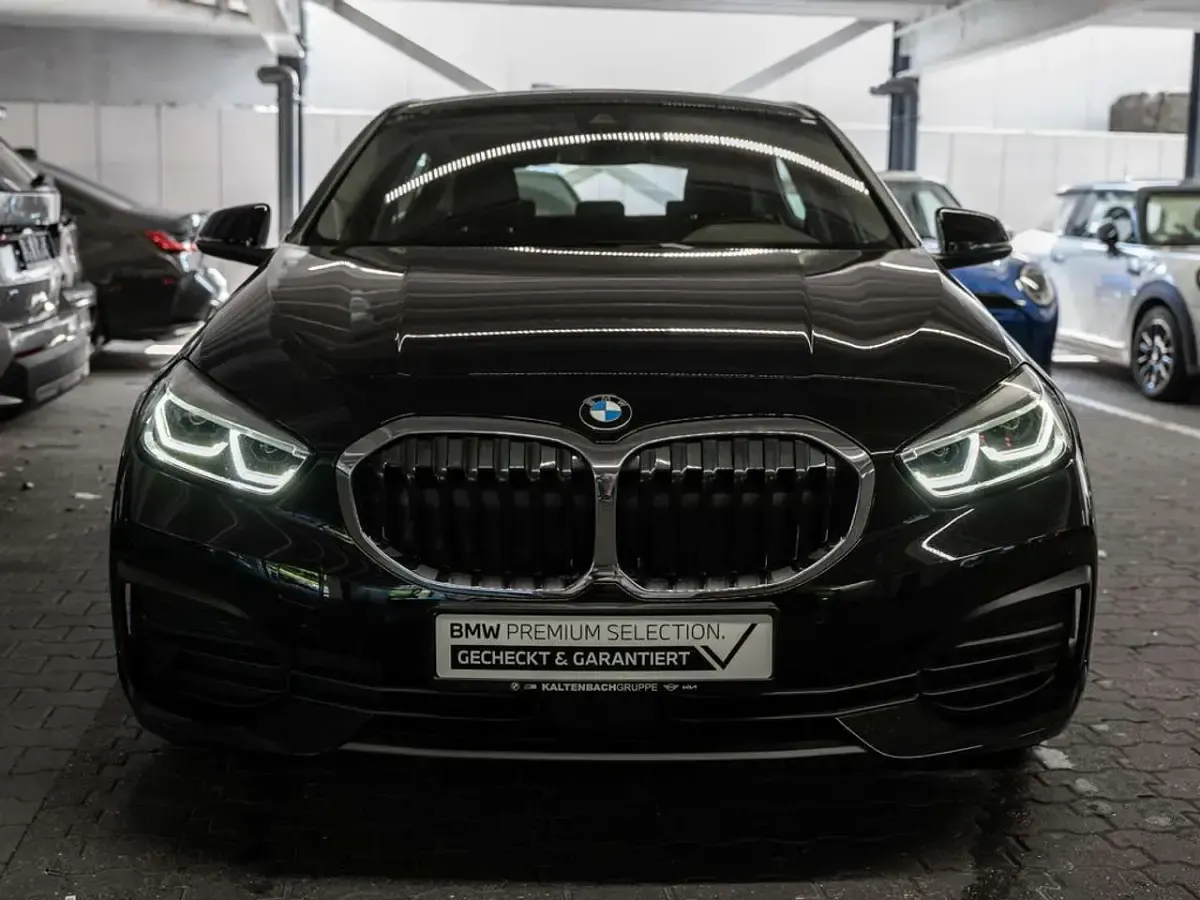 Gebraucht BMW 118 Advantage 136 PS (100 kW) 2024 Schwarz Kleinwagen
