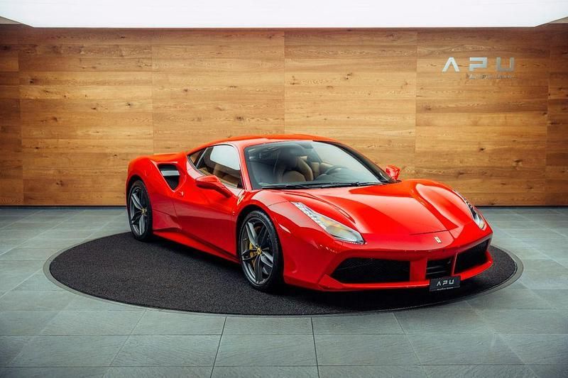 Rot Gebraucht 2018 Ferrari 488 Coupé | 249.800 € - Bild 1/4