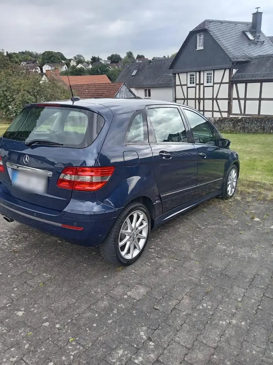 Gebraucht Mercedes B170 85 PS (62 kW) 2008 Blau Van / Kleinbus