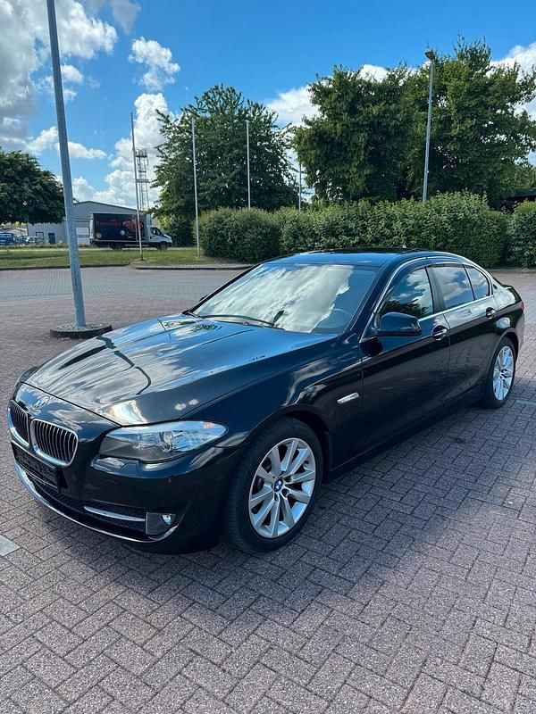 Schwarz Gebraucht 2010 BMW 114 Kleinwagen | 12.250 € - Bild 1/4
