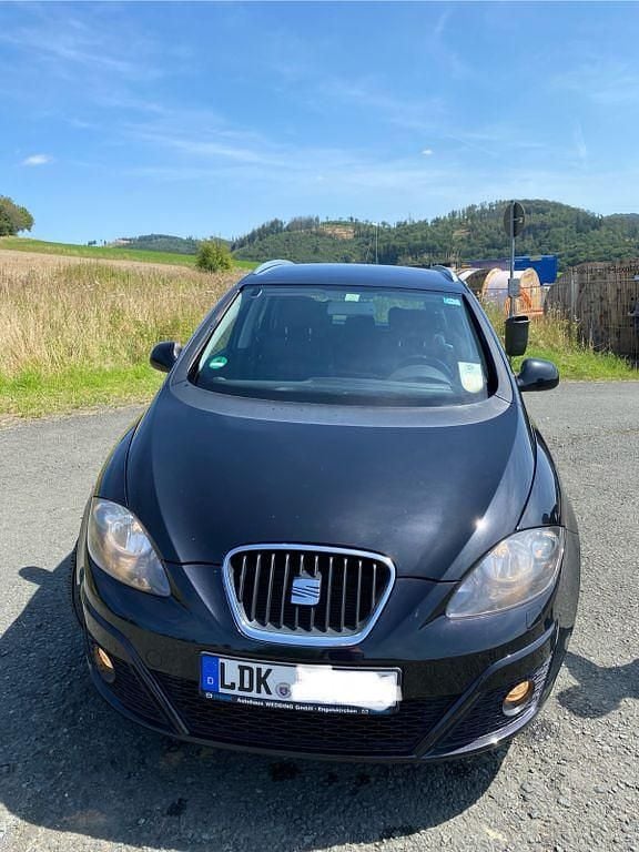 Schwarz Gebraucht 2011 Seat Altea XL Copa Van / Kleinbus | 2.600 € (Superpreis) - Bild 1/4