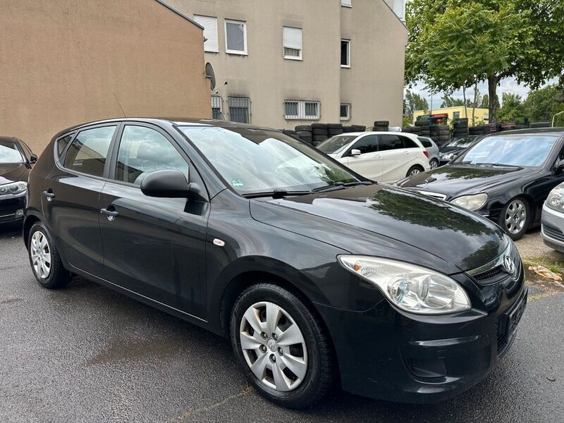 Schwarz Gebraucht 2007 Hyundai i30 Classic Limousine | 2.000 € (Guter Preis) - Bild 1/4