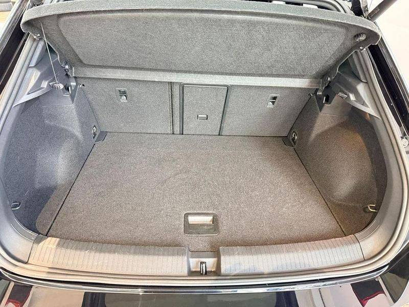 Gebraucht VW T-Roc Sportline 150 PS (110 kW) 2021 Deep black perleffekt (metallic) SUV