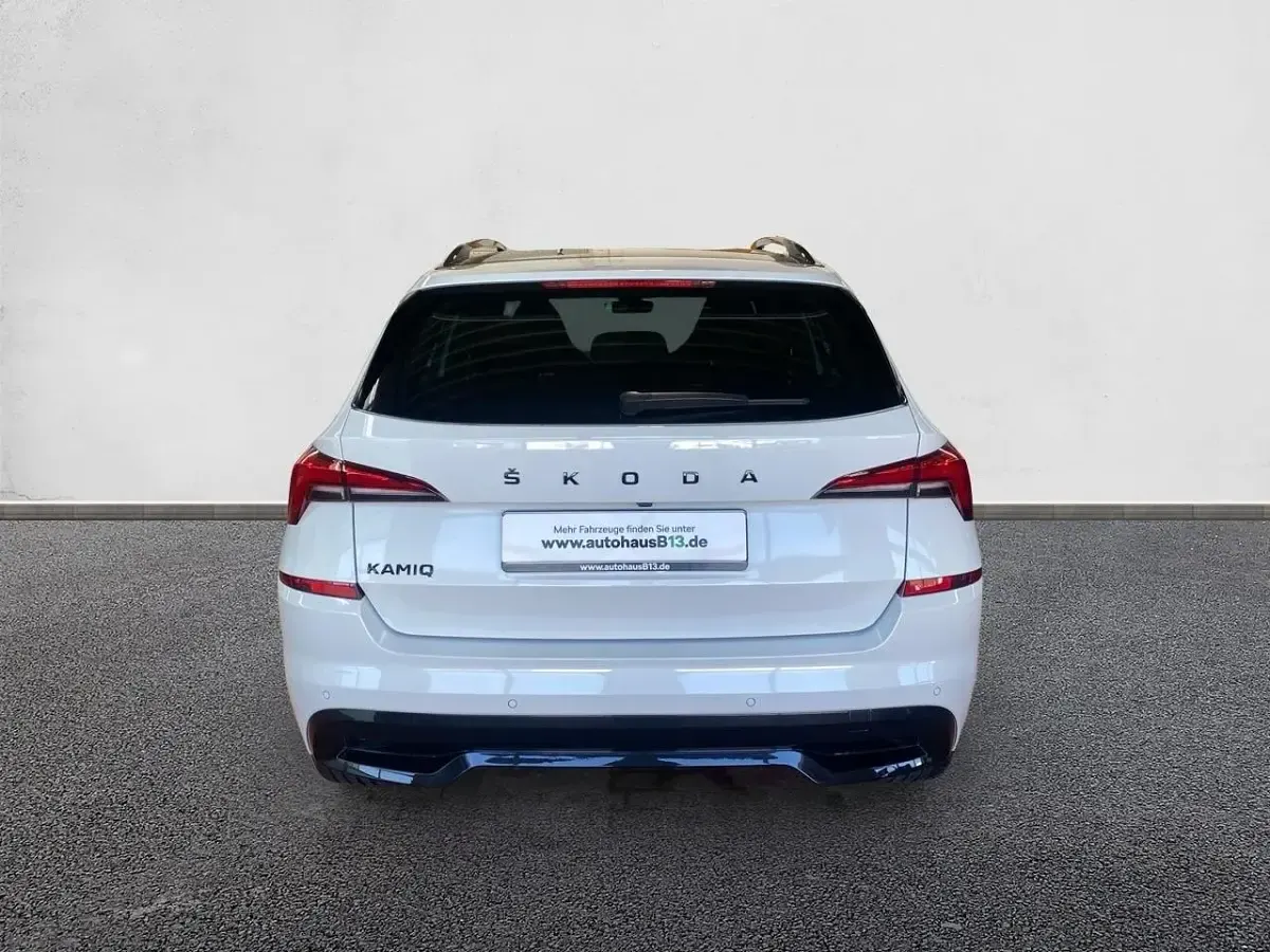 Gebraucht Skoda Kamiq Monte Carlo 150 PS (110 kW) 2023 Moonweiss metallic (weiß) SUV