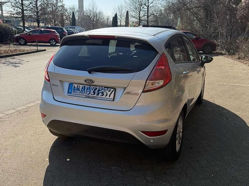 Gebraucht Ford Fiesta SYNC Edition 101 PS (74 kW) 2017 Silber Limousine
