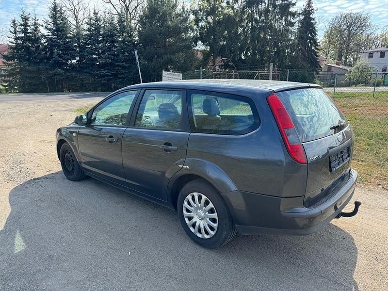 Gebraucht Ford Focus Fun X 101 PS (74 kW) 2006 Limousine