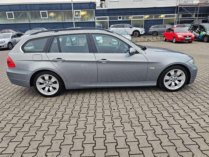 Gebraucht BMW 325 218 PS (160 kW) 2006 Grau Kombi