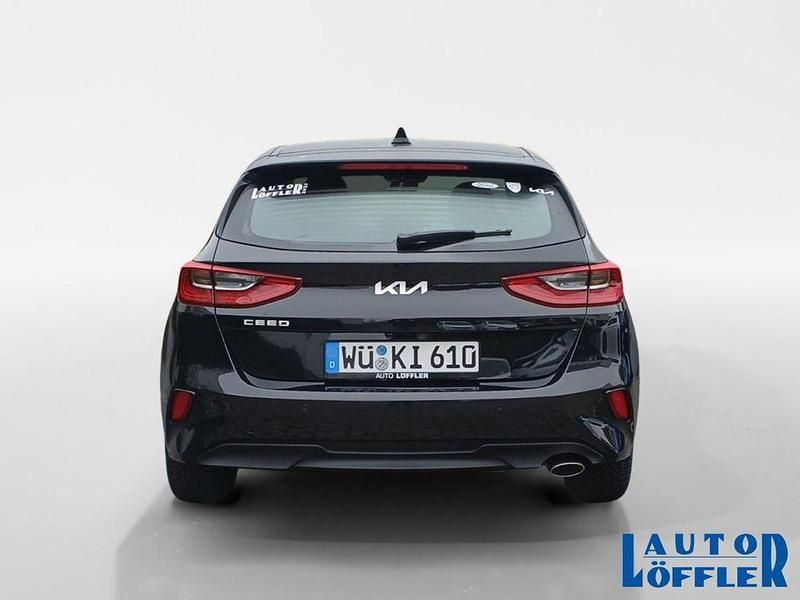 Gebraucht Kia Ceed Vision 140 PS (102 kW) 2025 Schwarz Kleinwagen