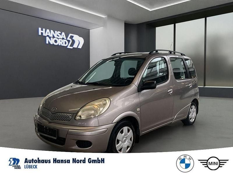 Silber Gebraucht 2003 Toyota Yaris Verso Van / Kleinbus | 999 € (Superpreis) - Bild 1/4