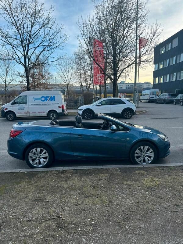 Blau Gebraucht 2017 Opel Cascada Cabrio | 10.800 € (Superpreis) - Bild 1/4