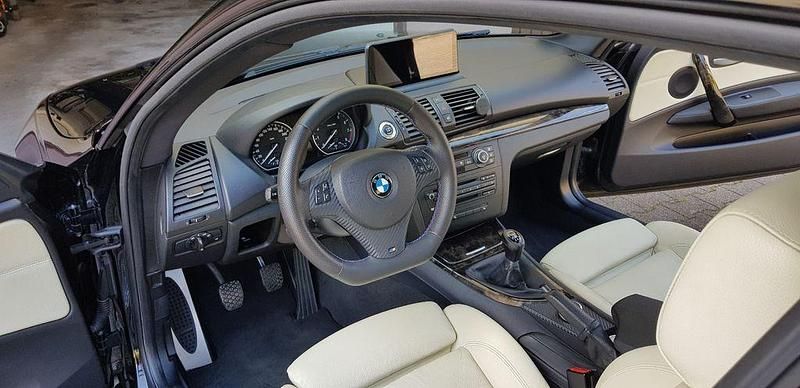 Gebraucht BMW 135 Performance 545 PS (400 kW) 2007 Schwarz Kleinwagen