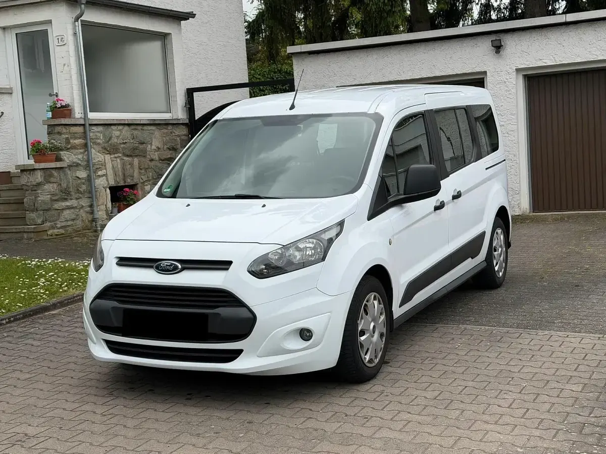 Używany Ford Transit Connect 90 KM (66 kW) 2016 Biały Minivan