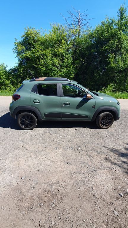 Grün Gebraucht 2024 Dacia Spring Extreme Kleinwagen | 12.950 € - Bild 1/4