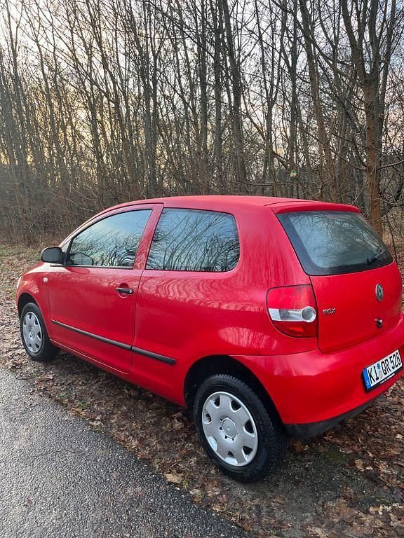 Gebraucht VW Fox 54 PS (39 kW) 2006 Rot Kleinwagen
