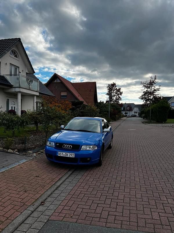 Blau Gebraucht 2000 Audi A4 S-Line Limousine | 1.200 € (Superpreis) - Bild 1/4